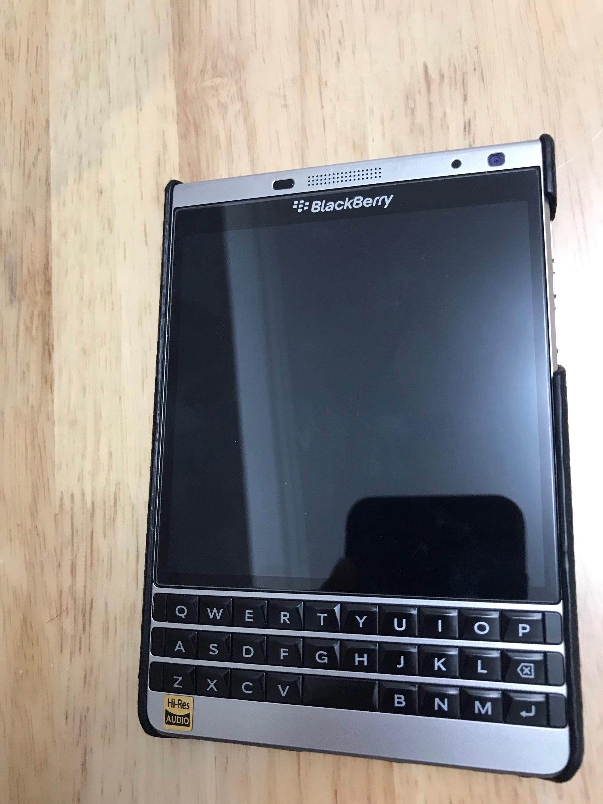 Blackberry Q10 Vs Q20 : Blackberry Classic Q20 Specs Features Price No 1 Tech Blog In Nigeria ...