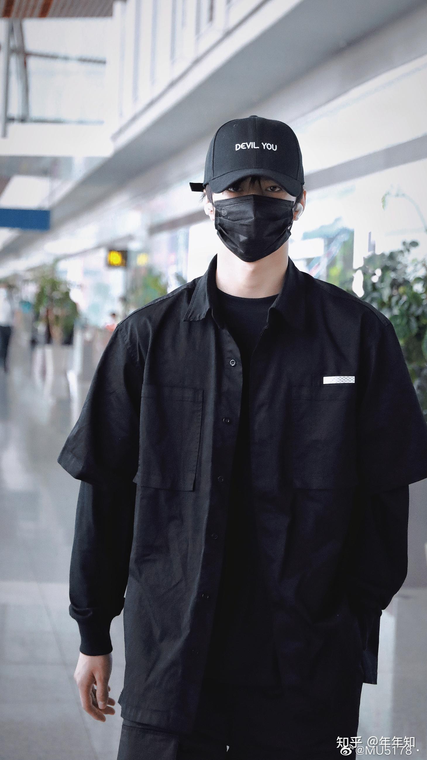 刘耀文的穿搭风格是怎样的呢? - 知乎