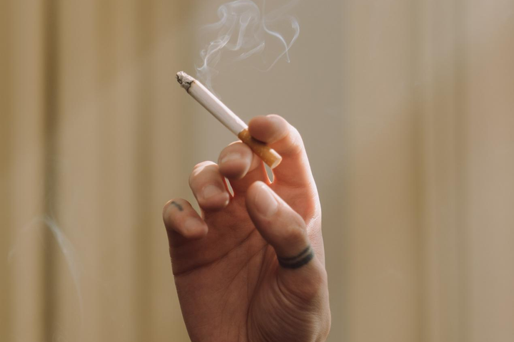 牙齿真受不了这两种东西!槟榔加烟,法力无边?