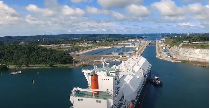 全球航运大动脉巴拿马运河堵船严重124艘货船被堵插队费高达三千万