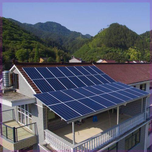 家庭闲置屋顶安太阳能电池板,靠光伏发电养老真的可谱吗?