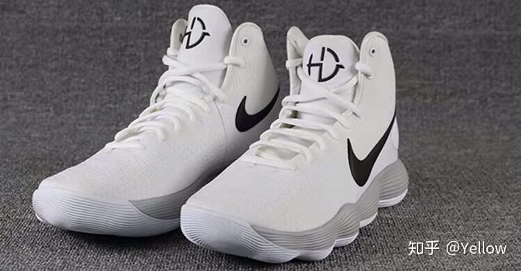 麻烦推荐一双篮球鞋价格800至1500位置大前锋突破不多主要跳投背打等