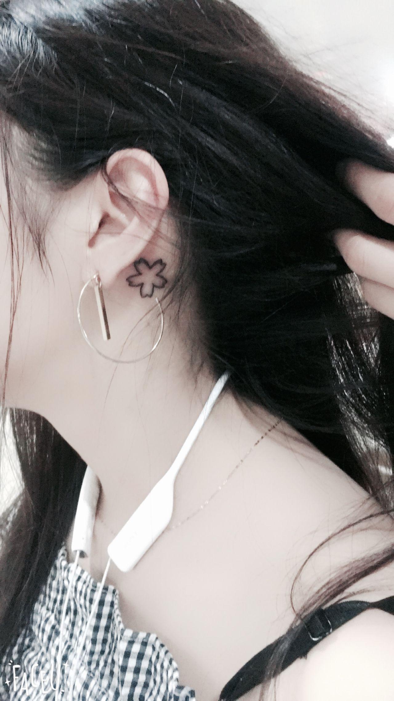 女生纹身最好在哪里比较合适比较漂亮纹什么图案呢