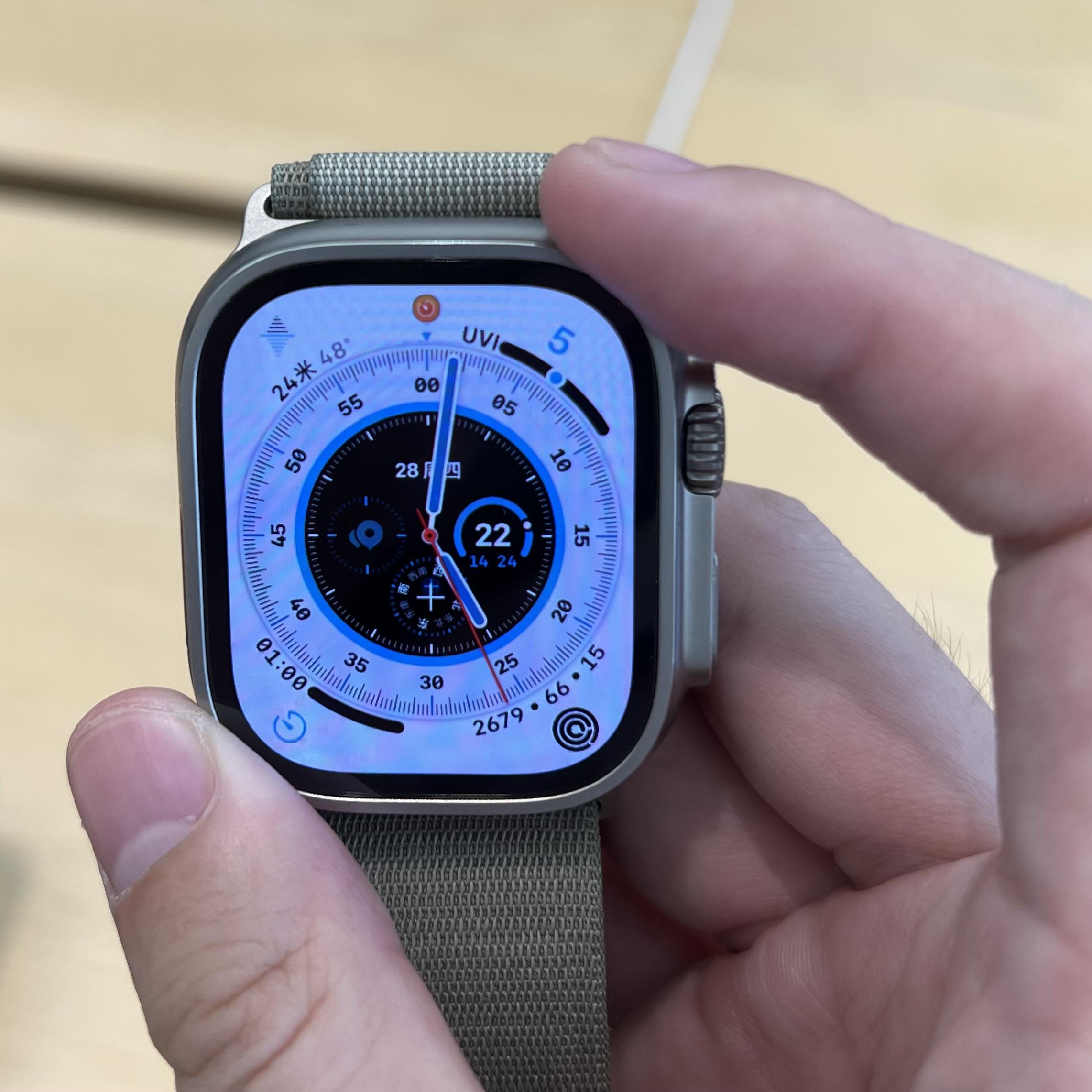 苹果apple watch s9 和 ultra 2 两个款式差别是什么?哪个更好一点?