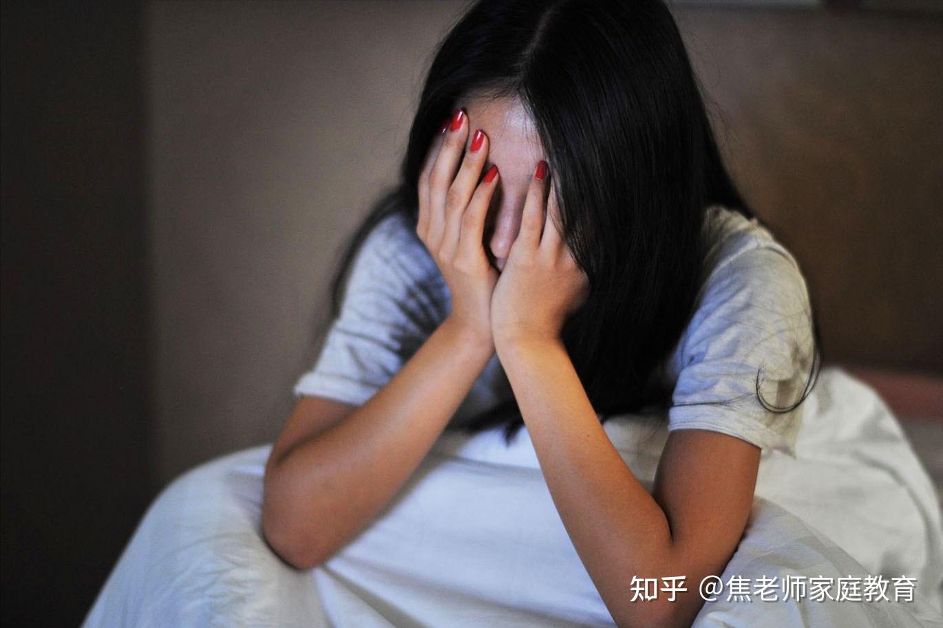 合肥女子因夫妻感情不和携年幼子女跳楼母子3人均身亡如何看待这个