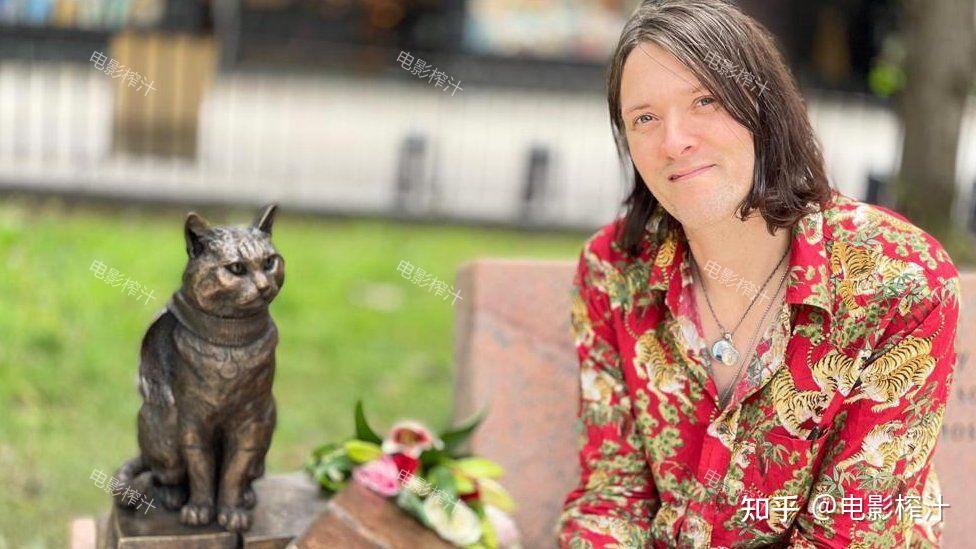 如何评价电影流浪猫鲍勃2鲍勃的圣诞礼物
