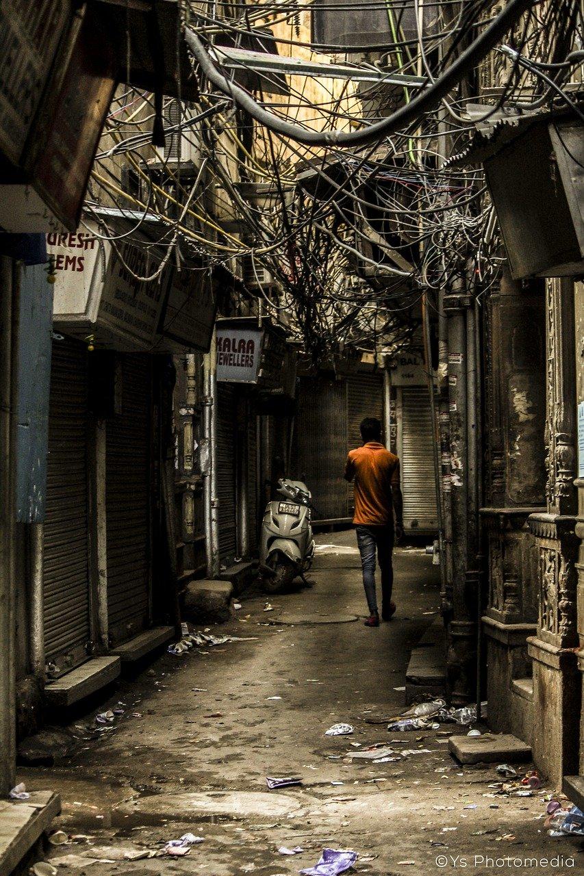 如何安装地线桩