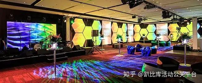 2019年最流行的6种舞台设计风格 - 知乎