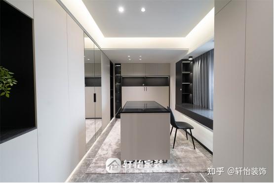 衣帽间布局设计5大要点，收纳量翻倍小户型逆袭！ - 知乎