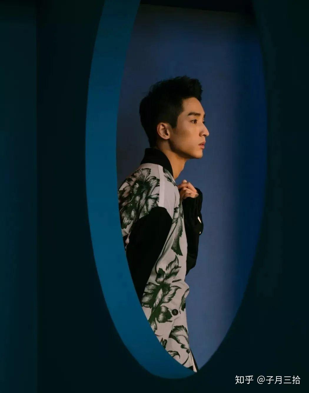 如何评价舞者李响的长相