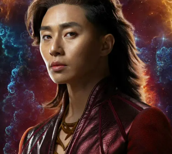 朴叙俊惊奇队长2角色海报曝光变身外星王子长发造型大崩坏