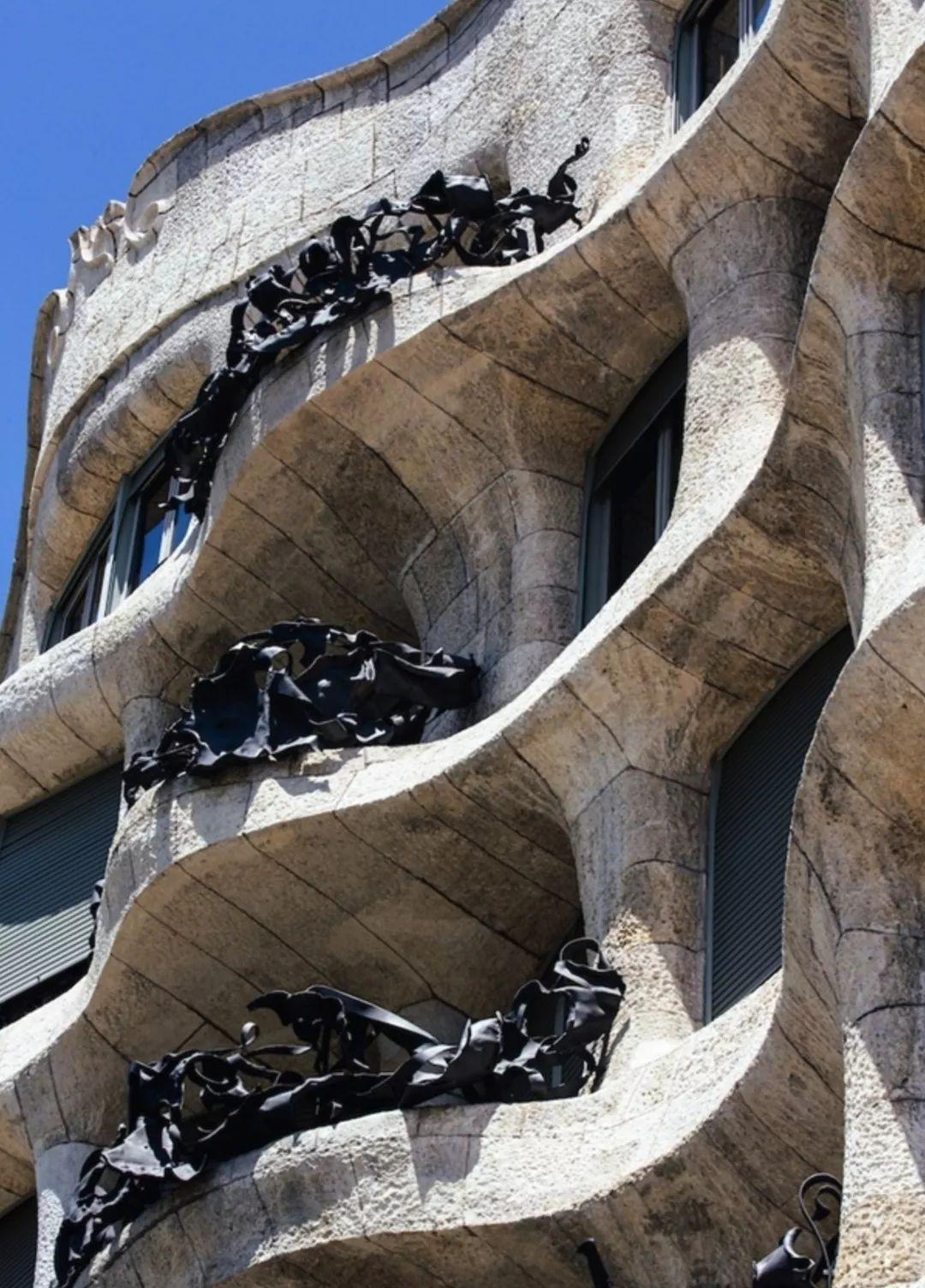 如何评价安东尼奥高迪的建筑作品