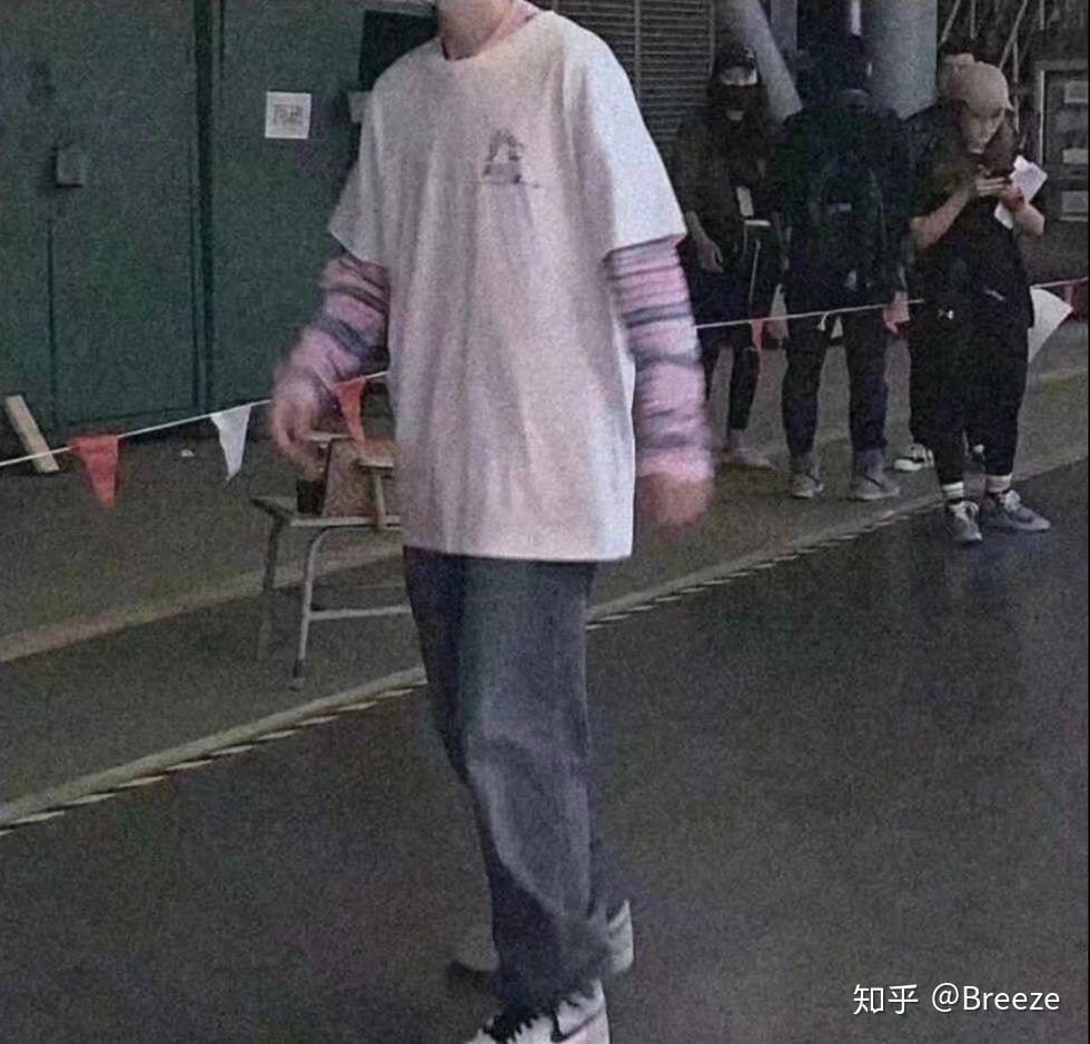 有没有王一博头像,小图大图都和谐那种?