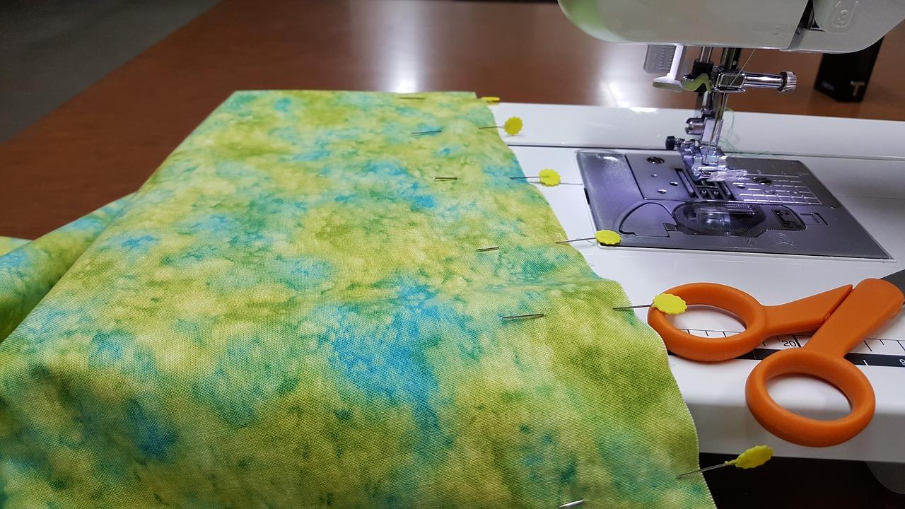 缝纫机油如何使用