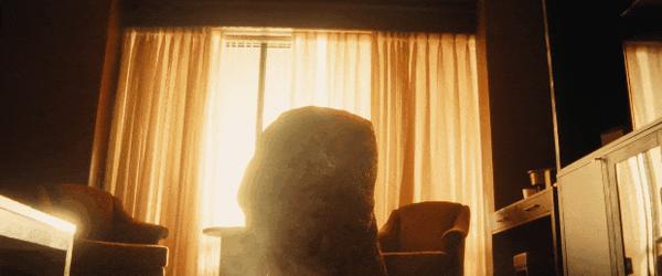 《美丽毒素》炸给你看！大尺度科幻猎奇新剧