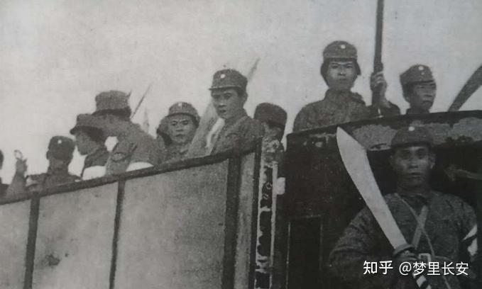 他是蒋介石的侍卫长,淞沪抗战大杀四方,后来霸占了毛人凤的遗孀 - 知乎