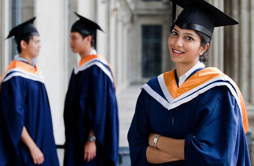 去香港大学读研究生需要什么条件呢
