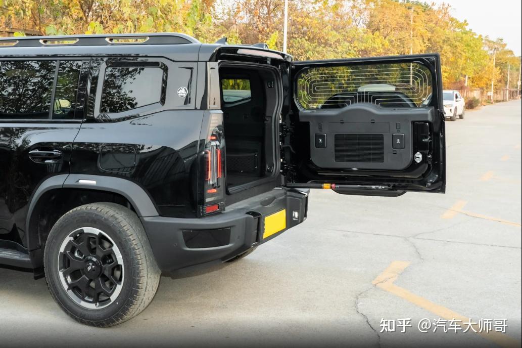 方盒造型+插混实力,15万级捷途旅行者C-DM,城野家用三不误!