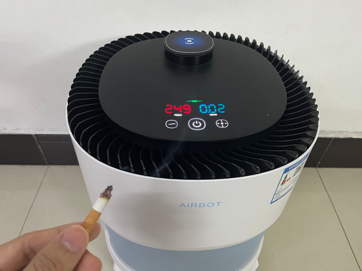 入住新家的“环境测评师”——科沃斯空气净化机器人实测体验