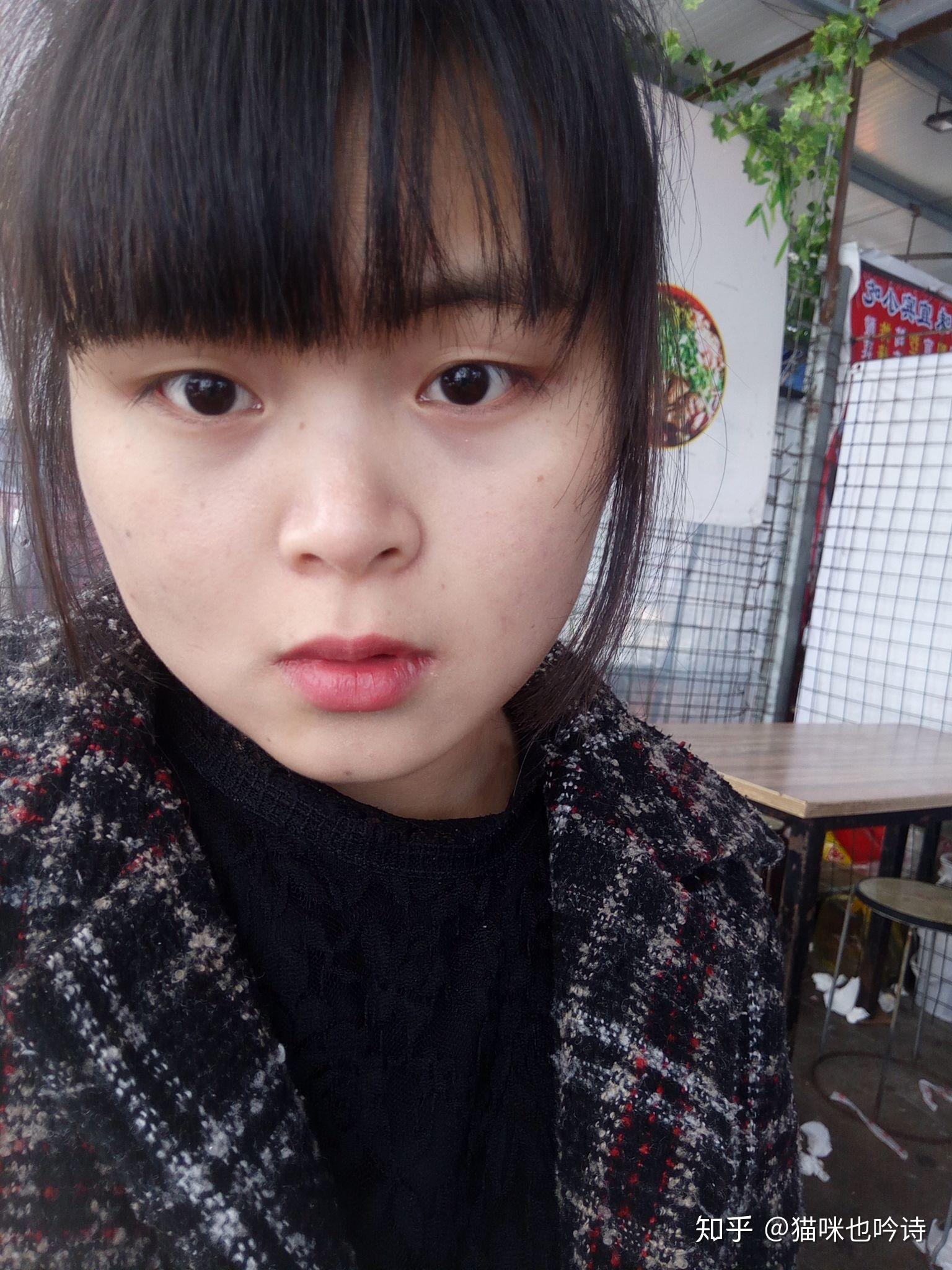 在你身边的圆脸女孩中有特别好看的吗?