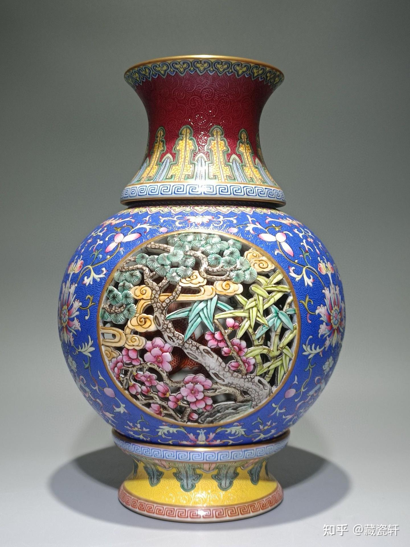 大清乾隆年製　粉彩花瓶　中国美術 穿越时空的美–清乾隆款粉彩转心瓶- 知乎