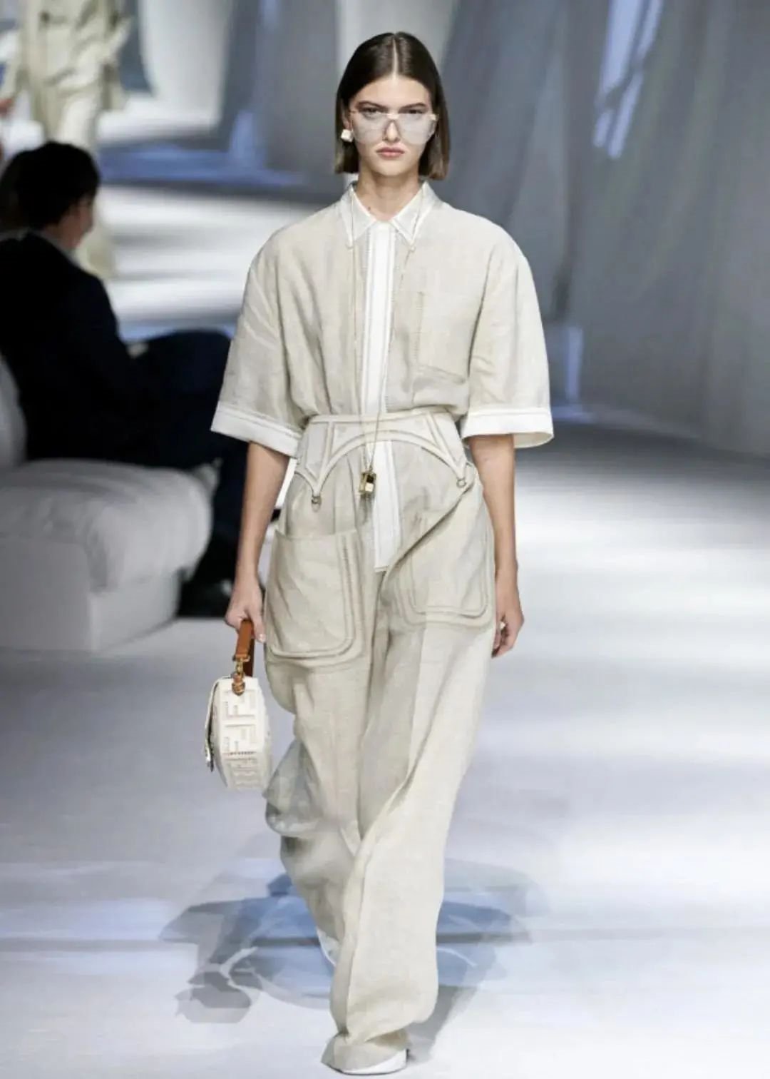 2021年女生春夏穿搭有什么新灵感? - 知乎