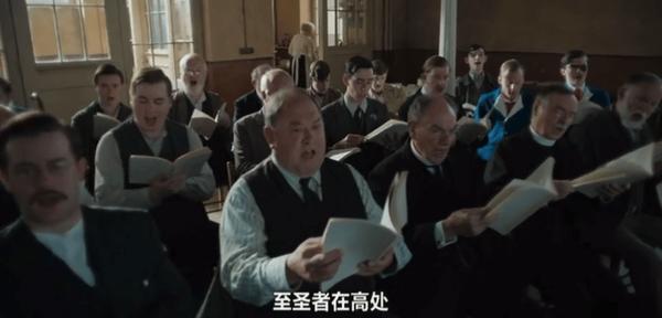 这部战争片没有炮火，《合唱团》却拍出了人性