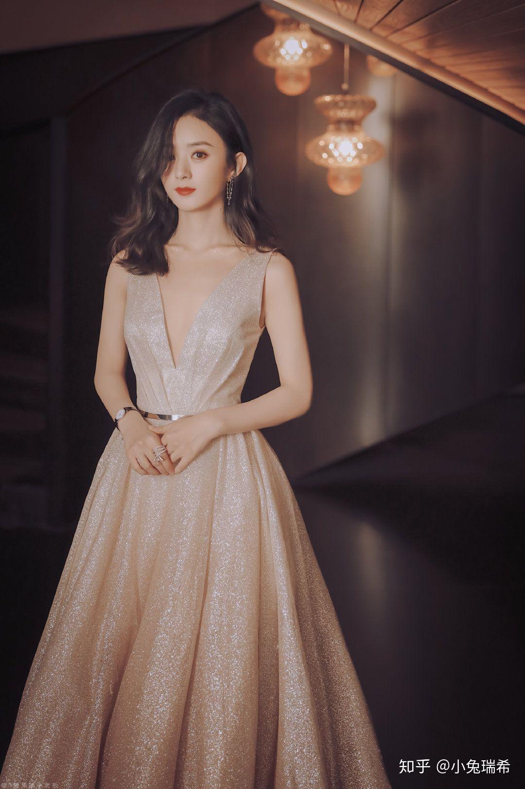 知友们觉得赵丽颖星光大赏的活动造型水平以及状态如何