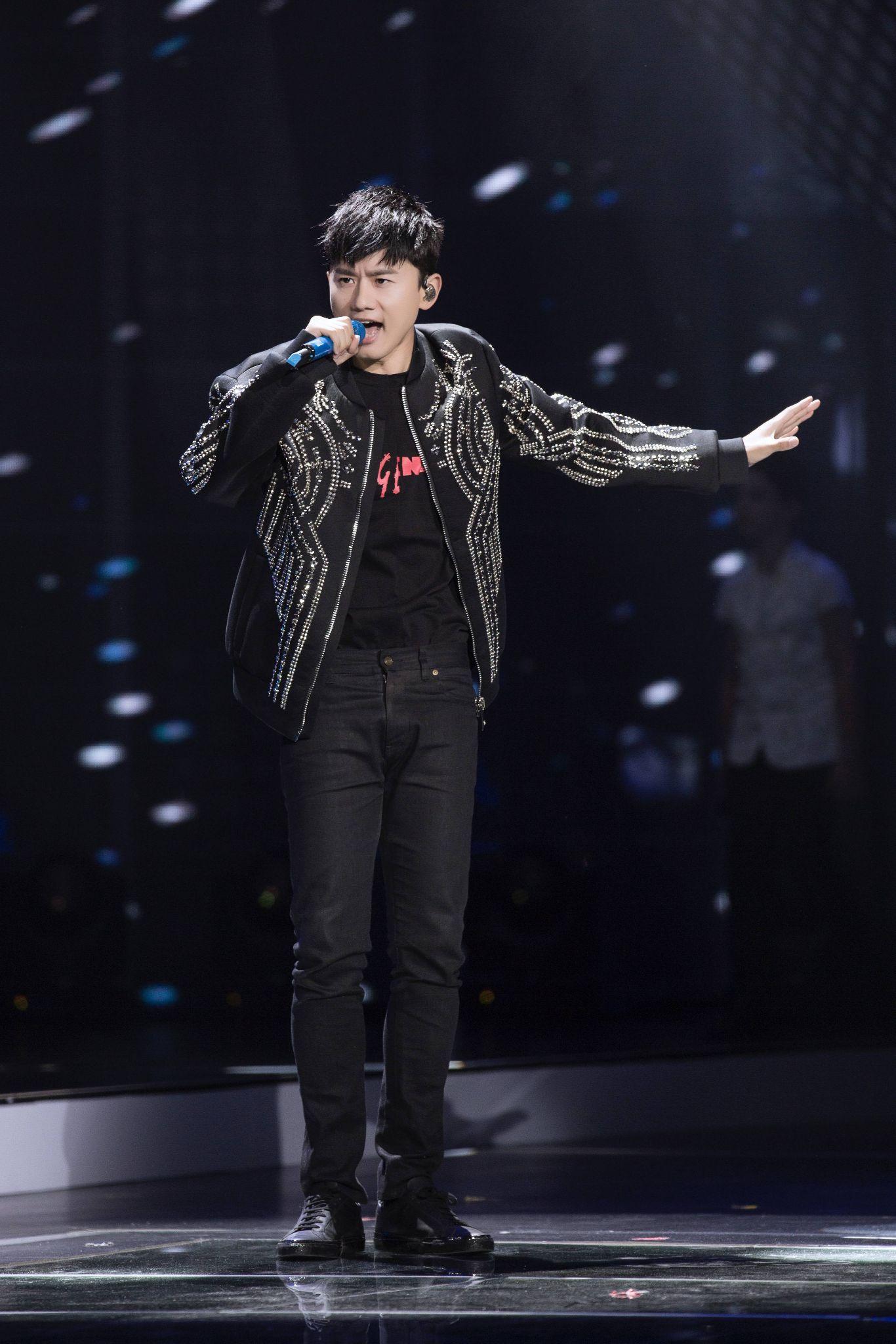 如何评价张杰天籁之战改编的星星