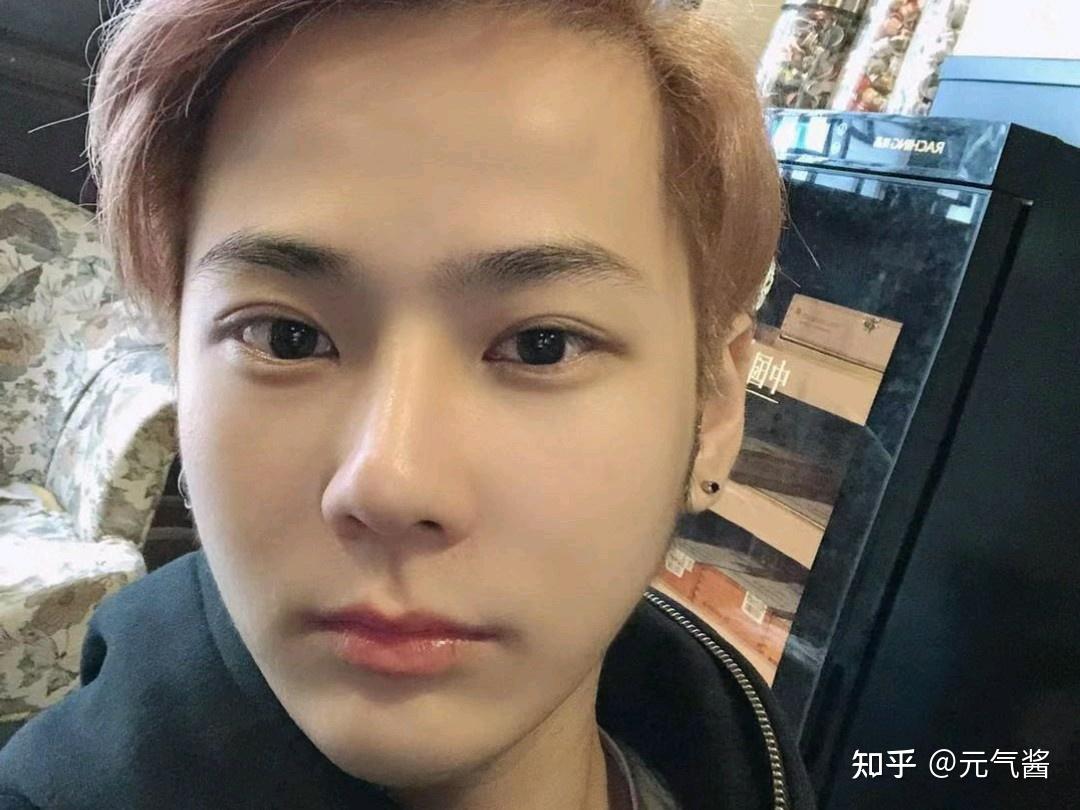 网上说穆雄铮做死人是真的吗还有穆雄铮多大年纪了