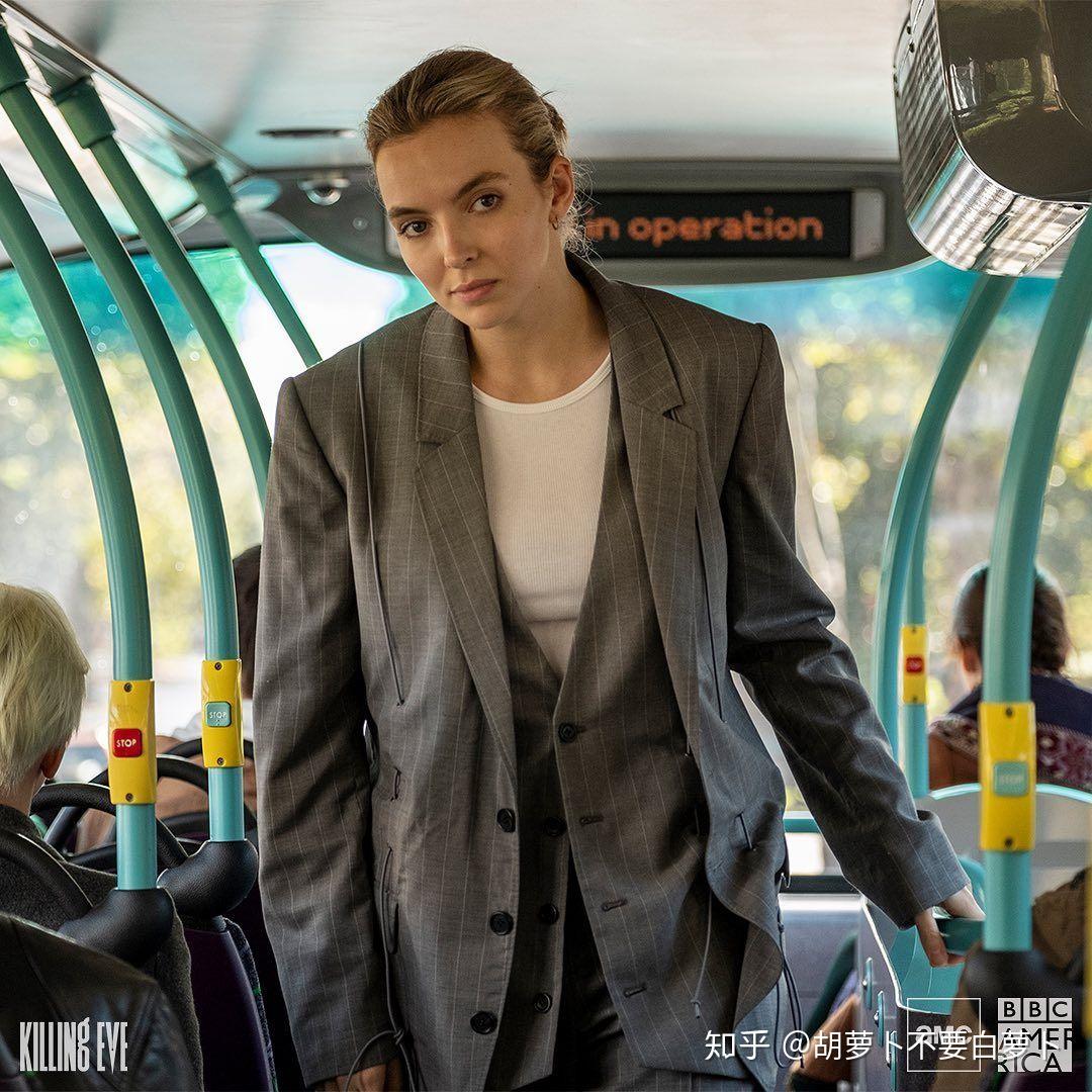 如何评价英国女演员朱迪科莫