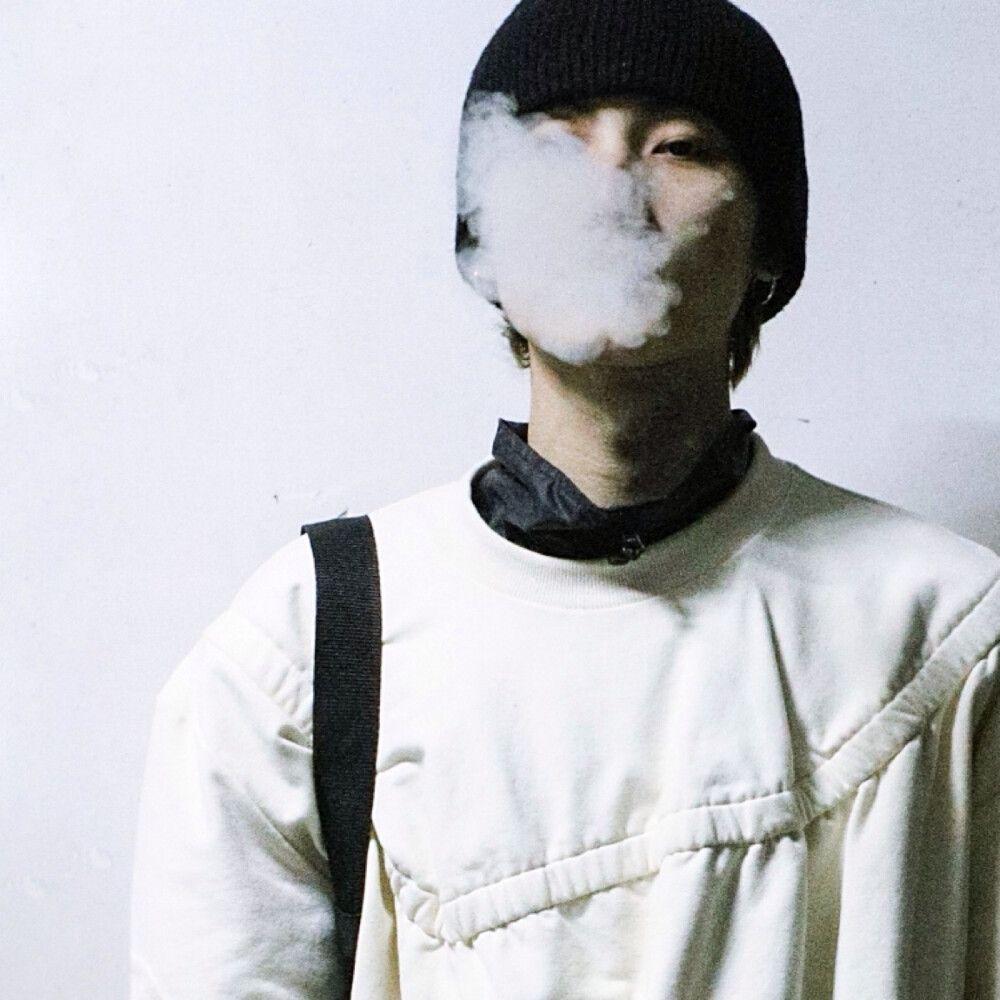 有哪些适合男生用的超级酷的微信头像