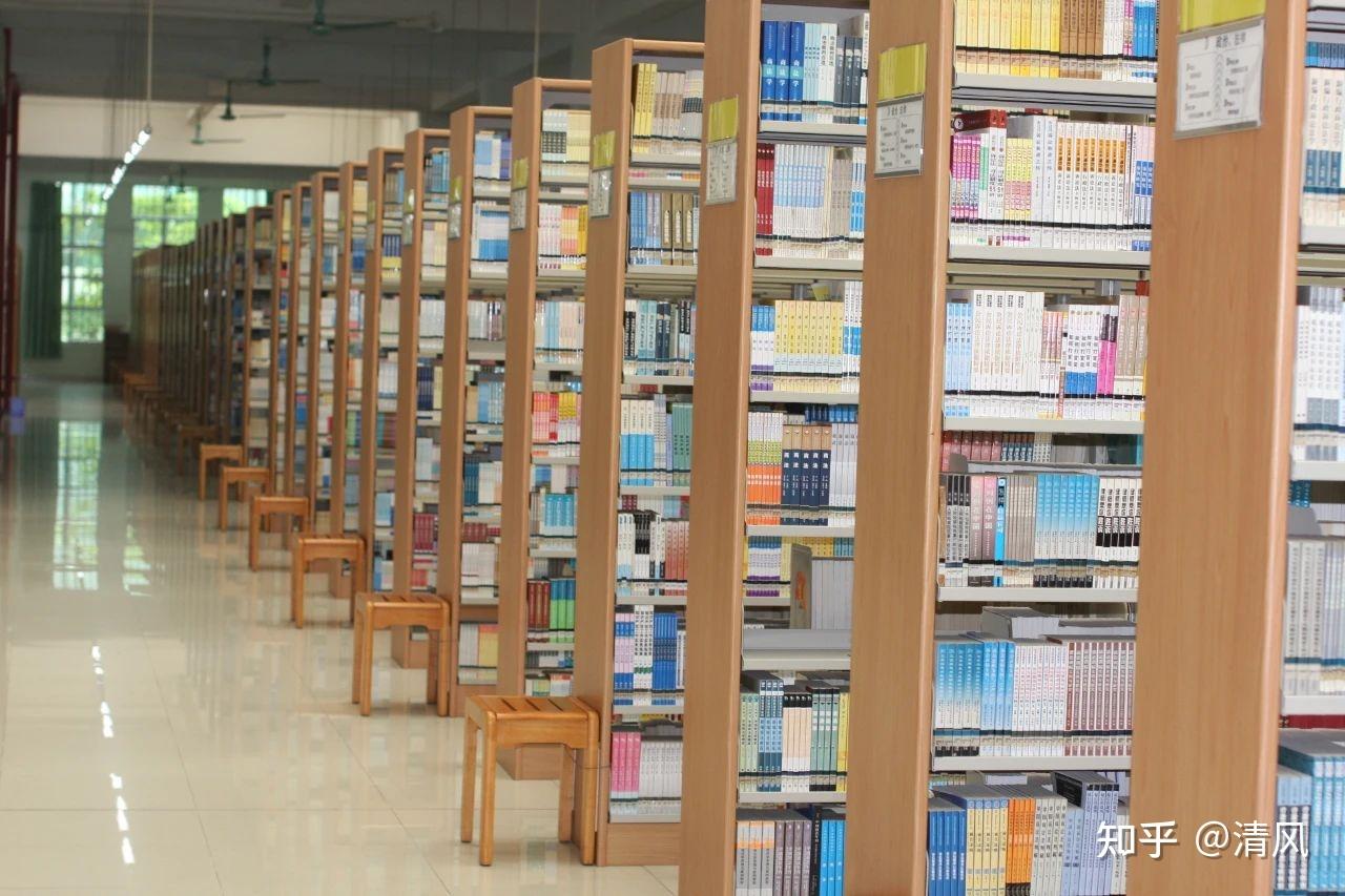 广东培正学院的图书馆或教室环境如何?是否适合上自习? - 知乎