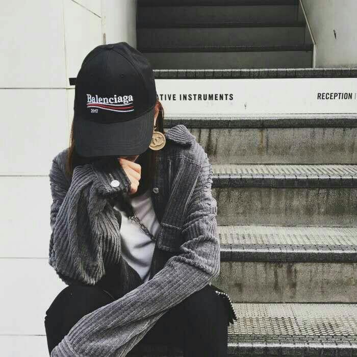 有没有酷酷的女生动漫头像显得高冷那种