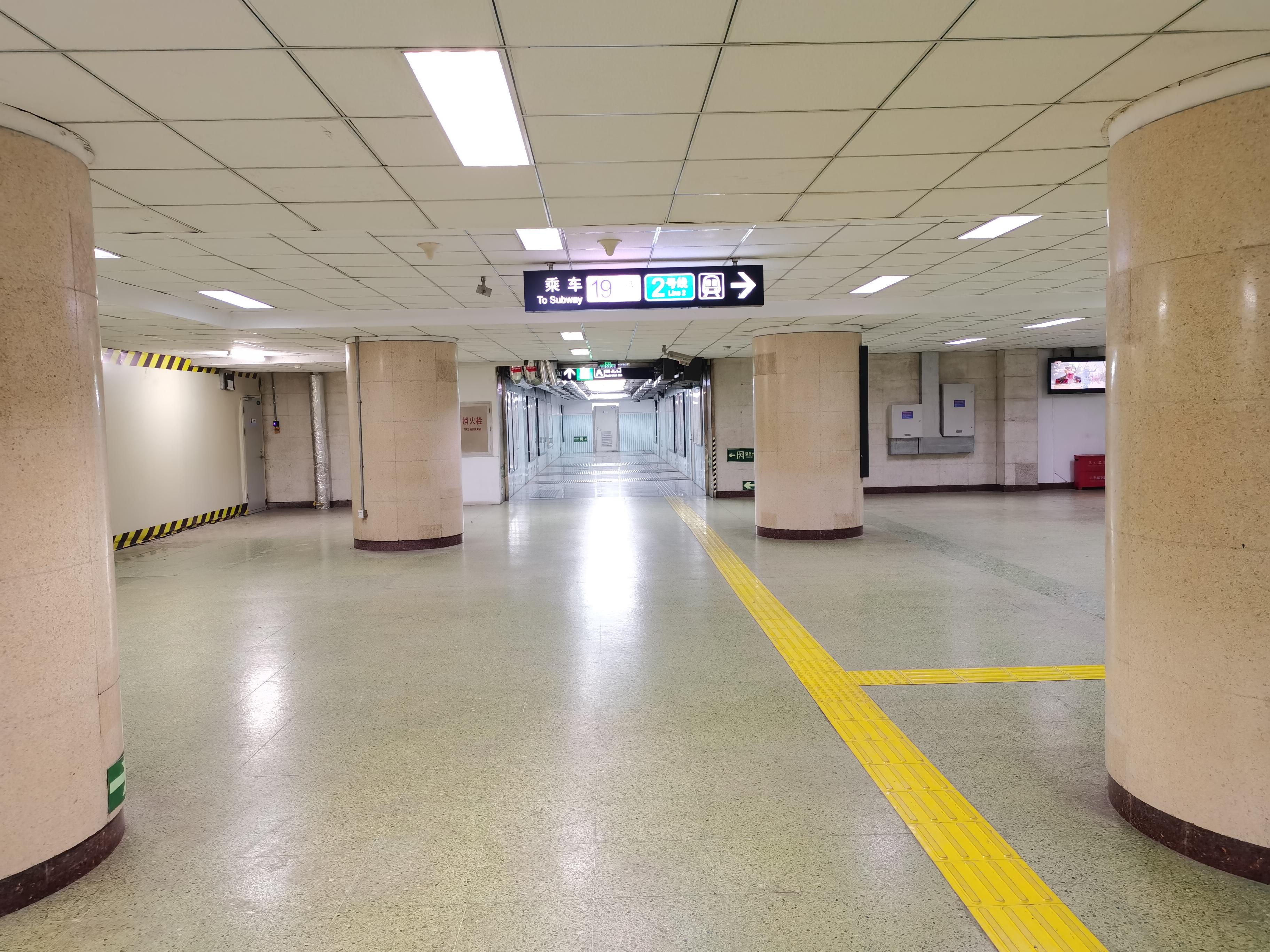 北京地铁19号线在金融街虚拟换乘1,2号线;长椿街不换乘2号线;牛街不