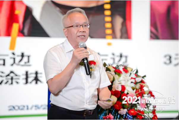 空气净化联合创始人郭明亮对"负离子"空气氧吧系列产品作出了详细介绍