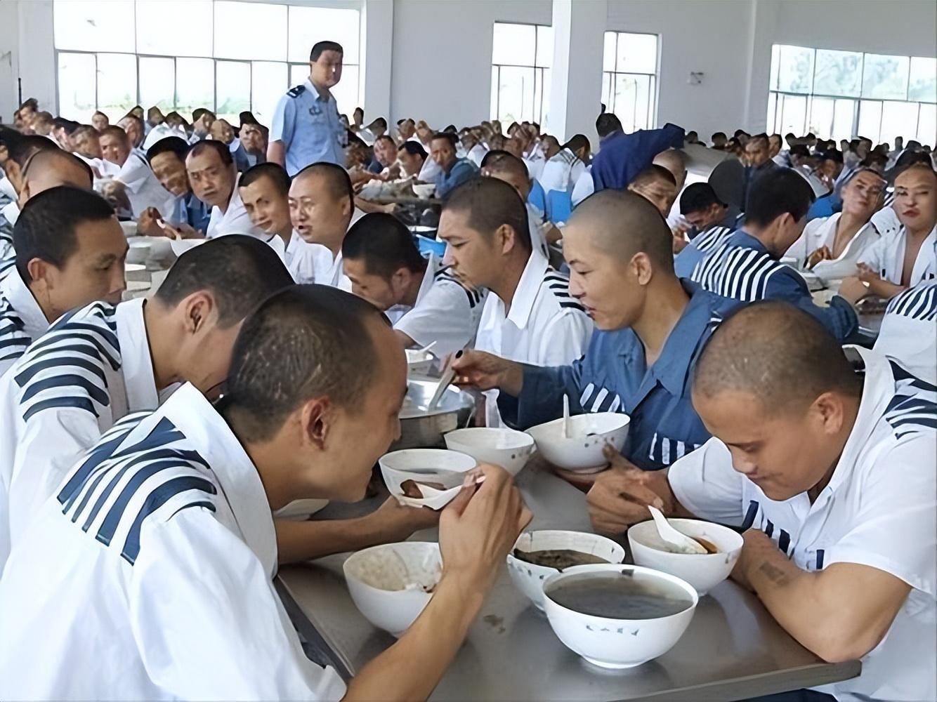 请问那些被判处无期徒刑的有权有势的人最后真的在监狱待了一辈子吗