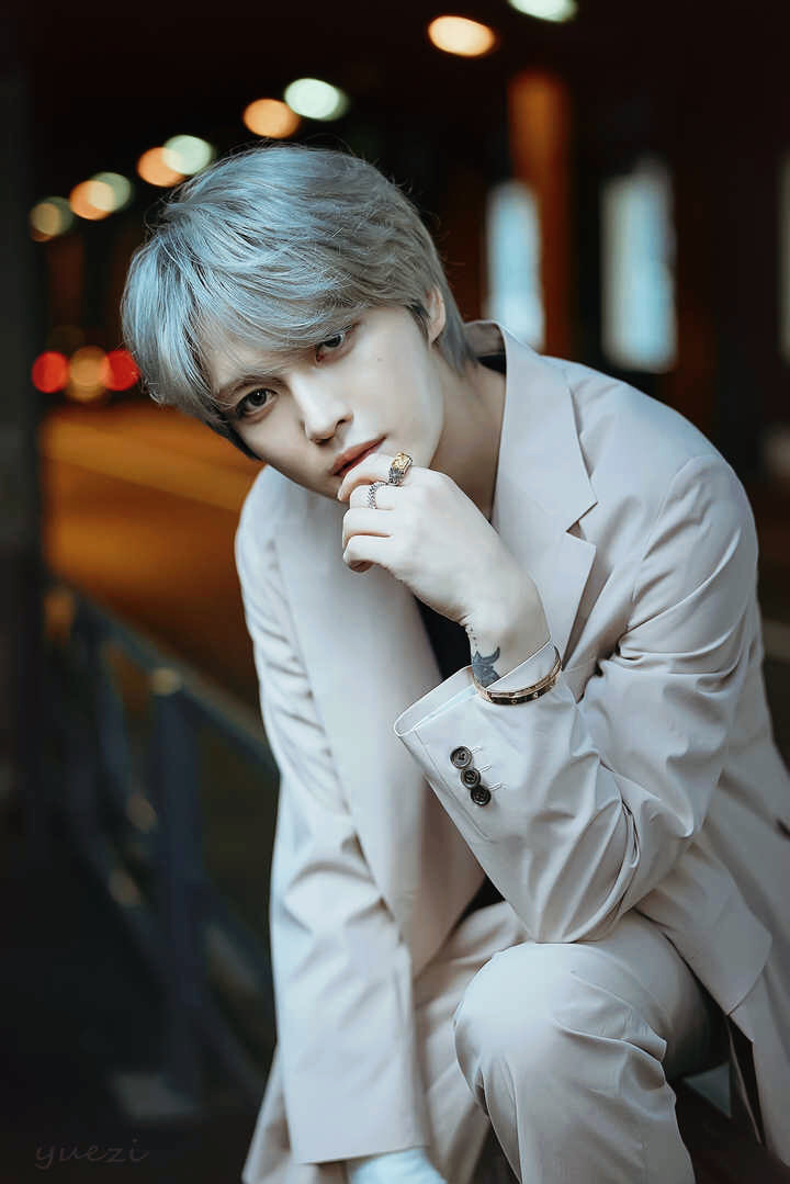 可以分享金在中的神图吗? - 知乎