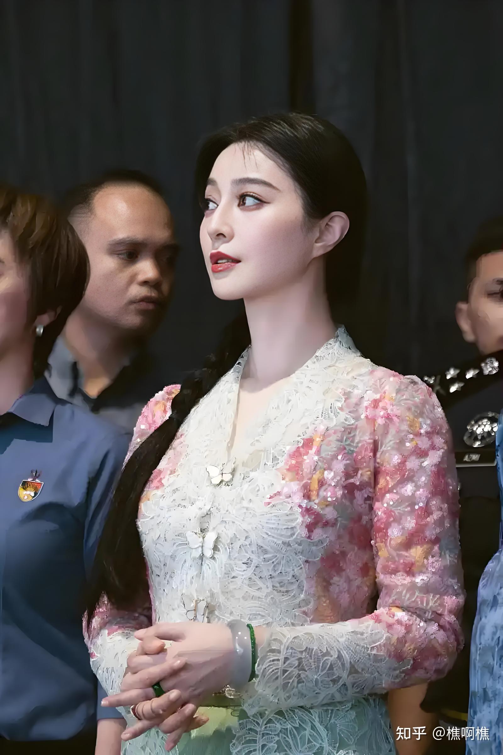 翡翠传奇系列之六：范冰冰的月光翡翠手镯 - 知乎