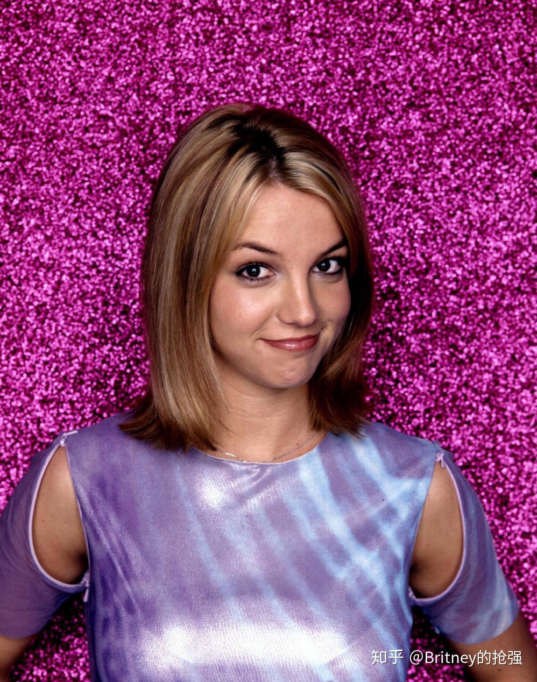 2007年的布兰妮britneyspears到底经历了什么事件