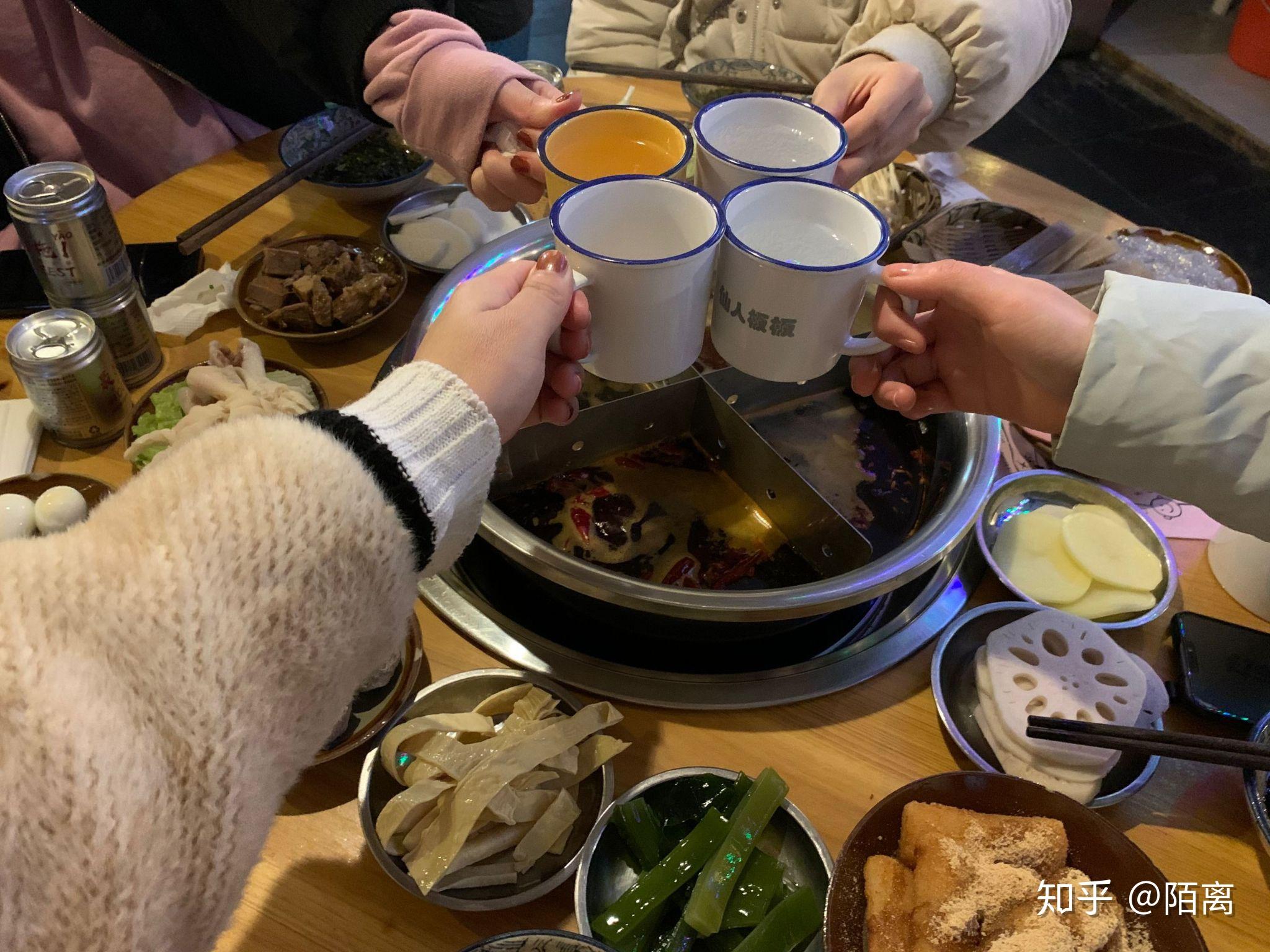 如何看待大学生宿舍聚餐