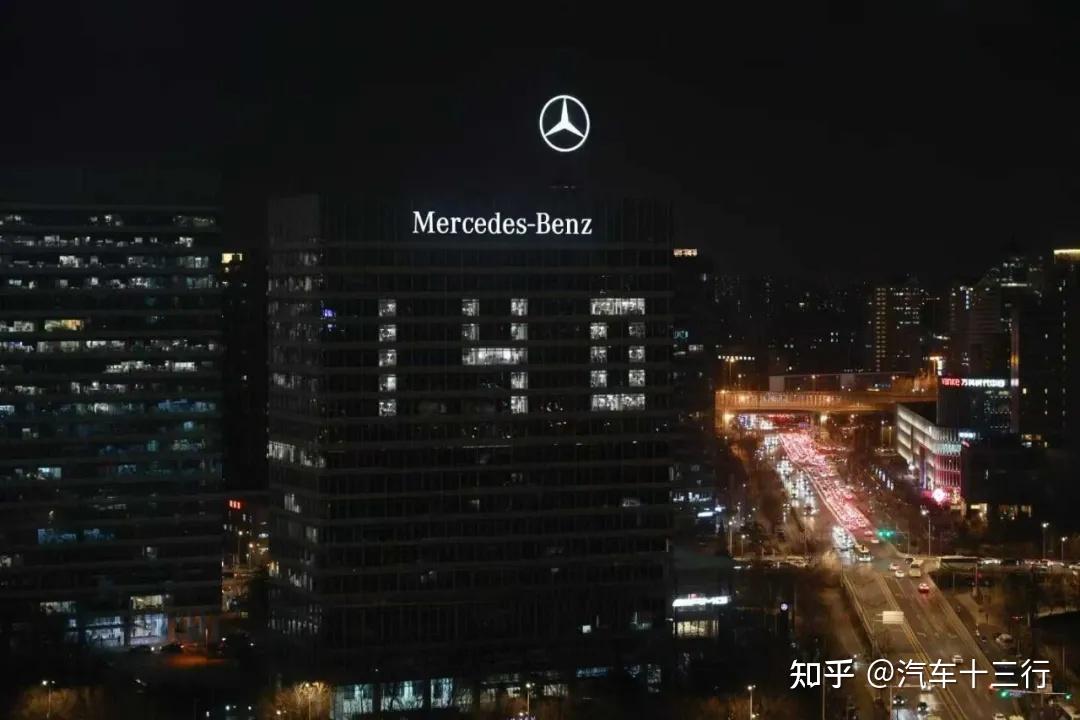 用18个故事串联起奔驰的140年