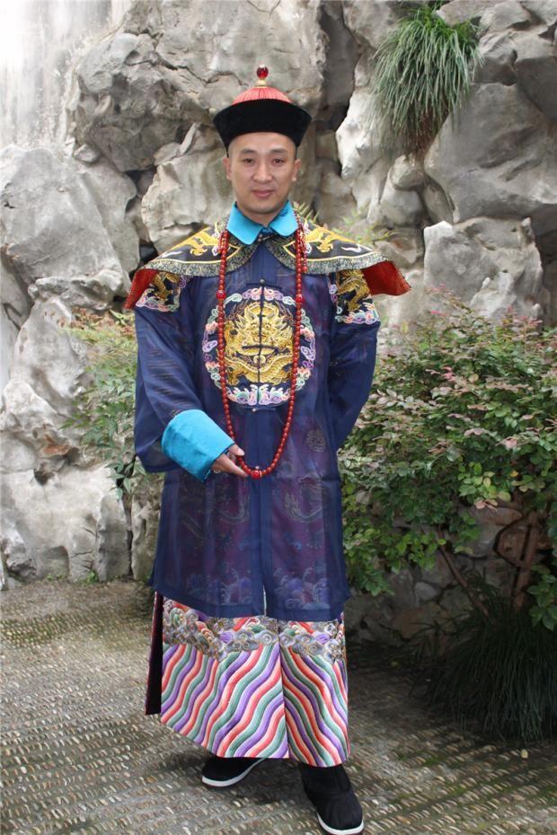 为什么有很多人拼命黑清朝服饰是"僵尸服"感觉清朝马褂,官服,旗袍审美