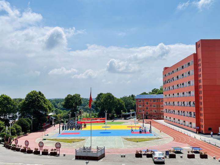 喜报长沙市知源中学荣获2022年度长沙市民办学校办学情况评估优秀学校