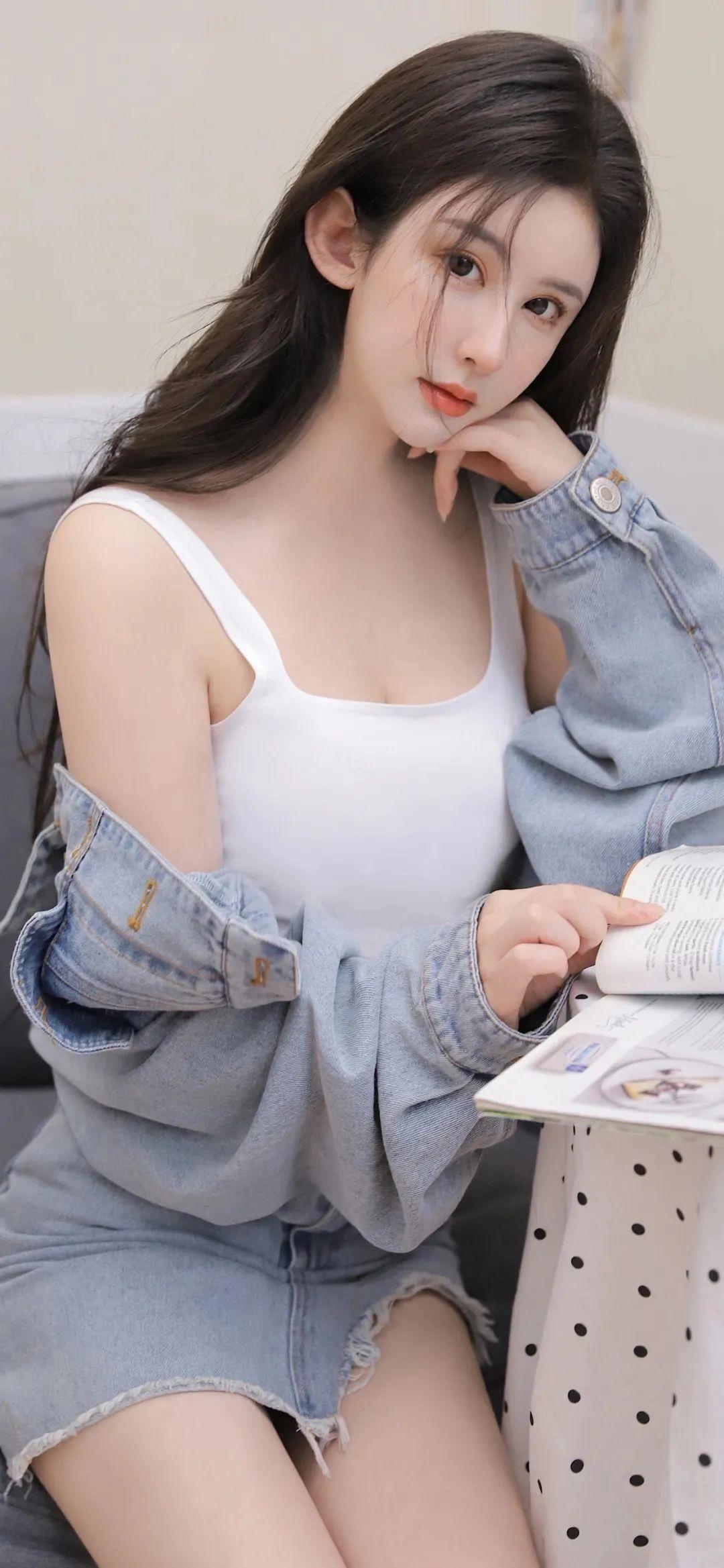 有哪些比较惊艳的全面屏壁纸? - 知乎