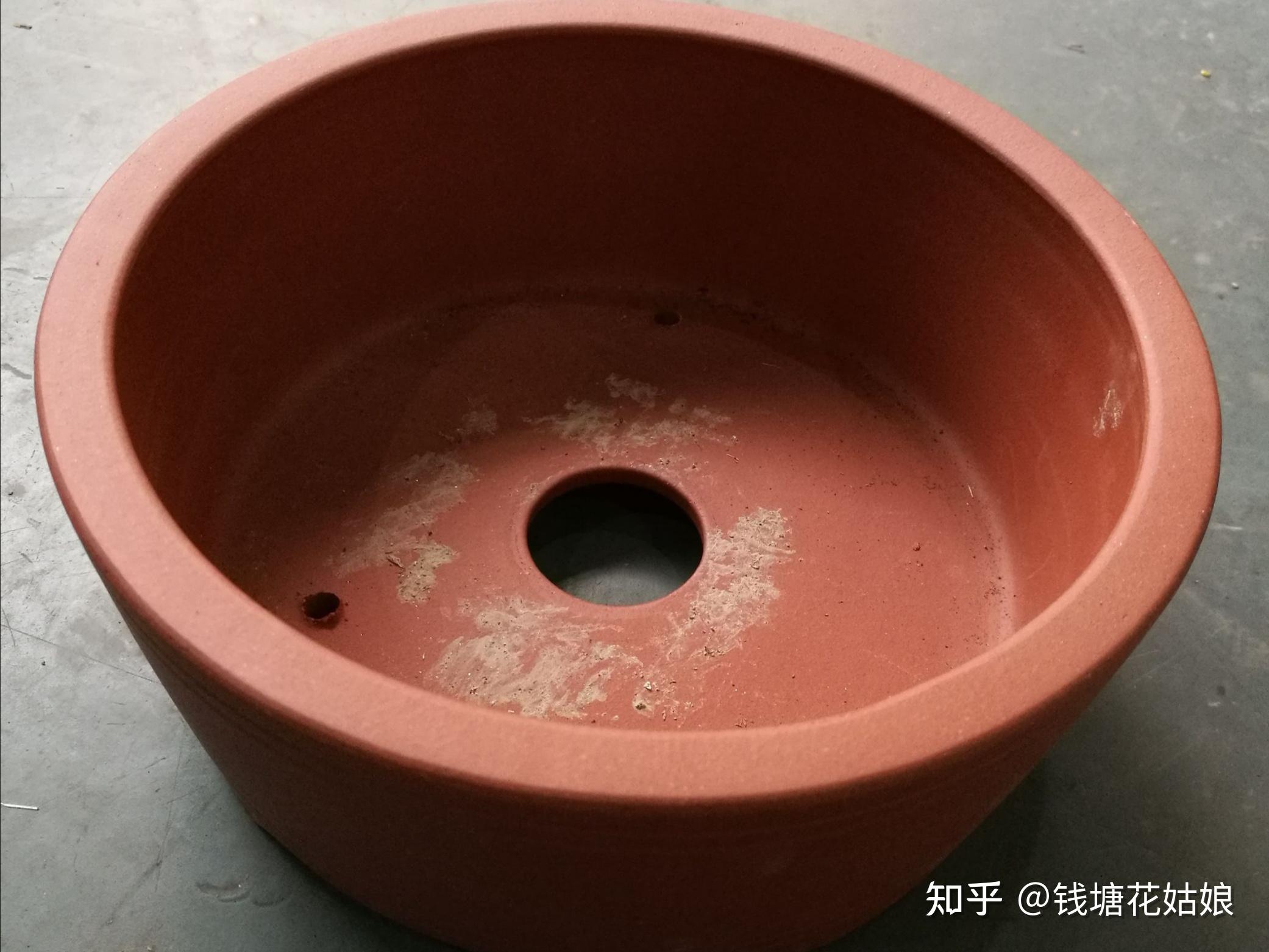 花盆下面有洞怎么装土