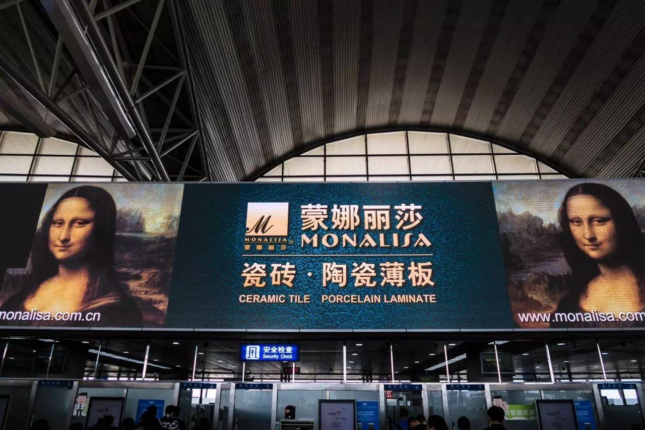 相機收購,鏡頭收購
