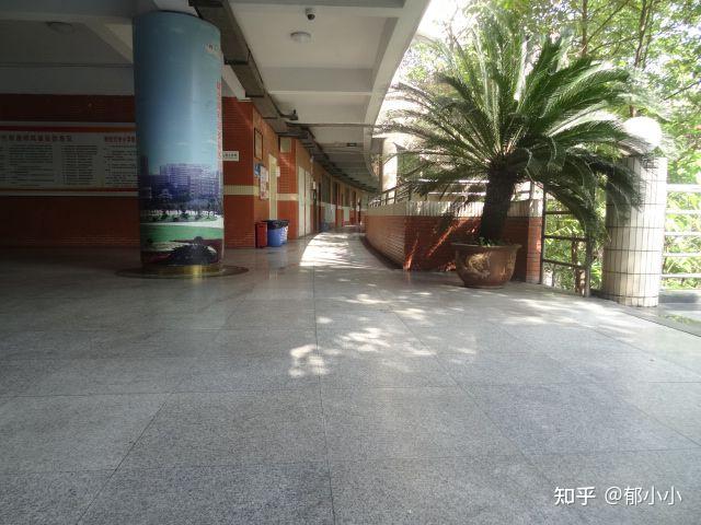 21级新生,想了解一下涪陵五中宿舍具体情况?