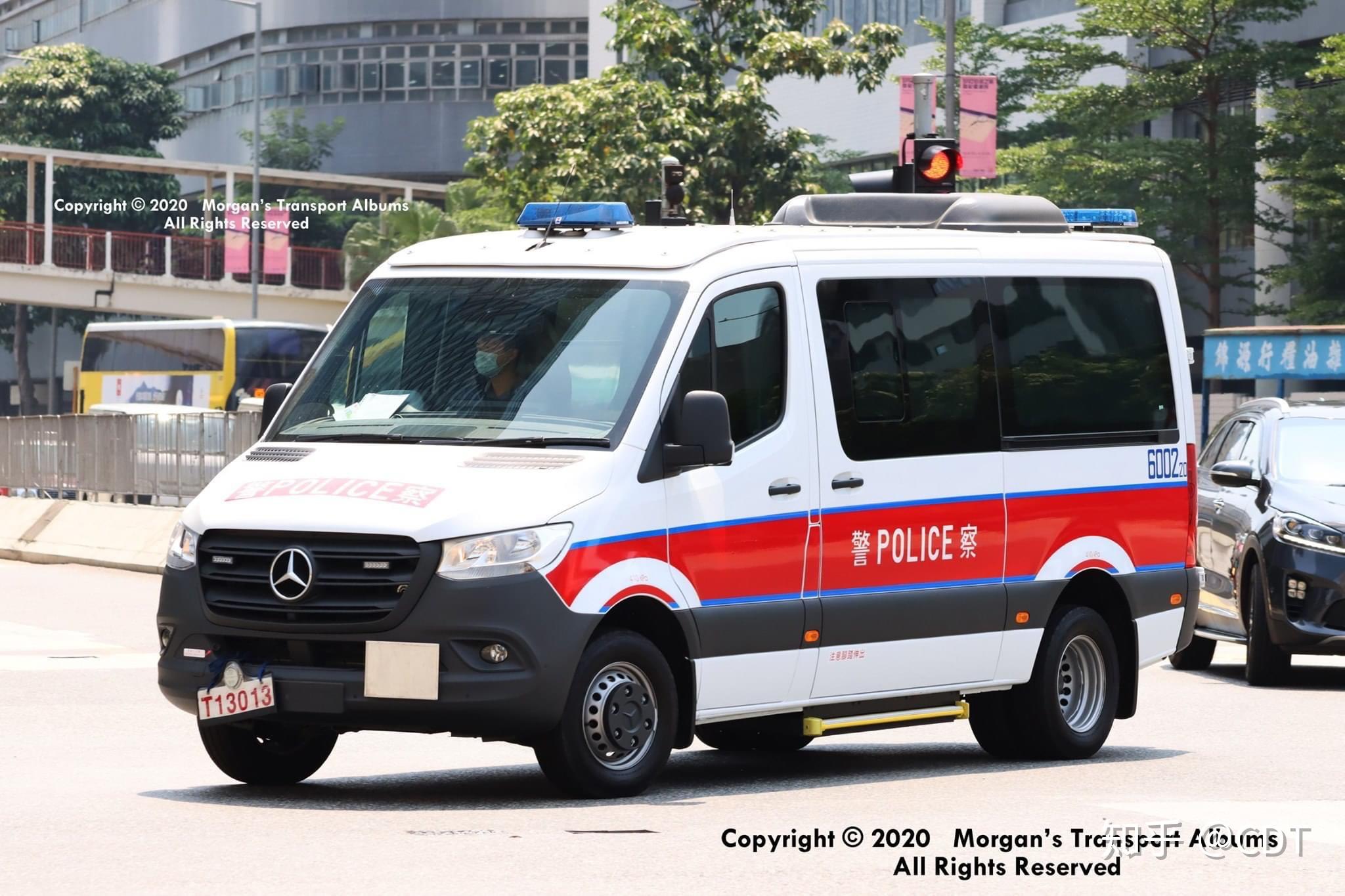 如何评价香港警察的冲锋车