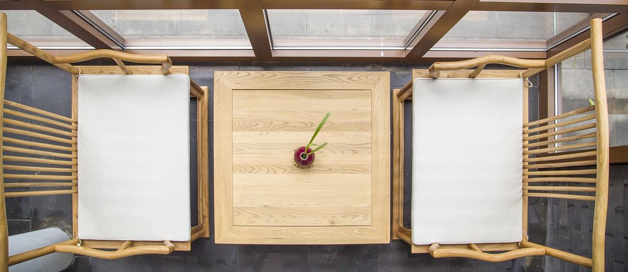 阳台拉门用什么材料